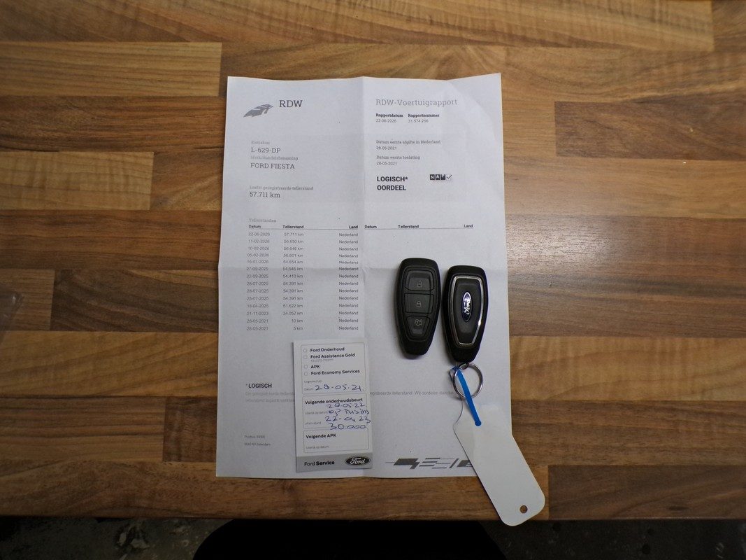 Ford Fiesta / 4