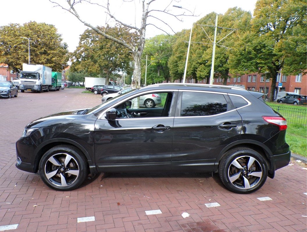 Nissan QASHQAI / 2