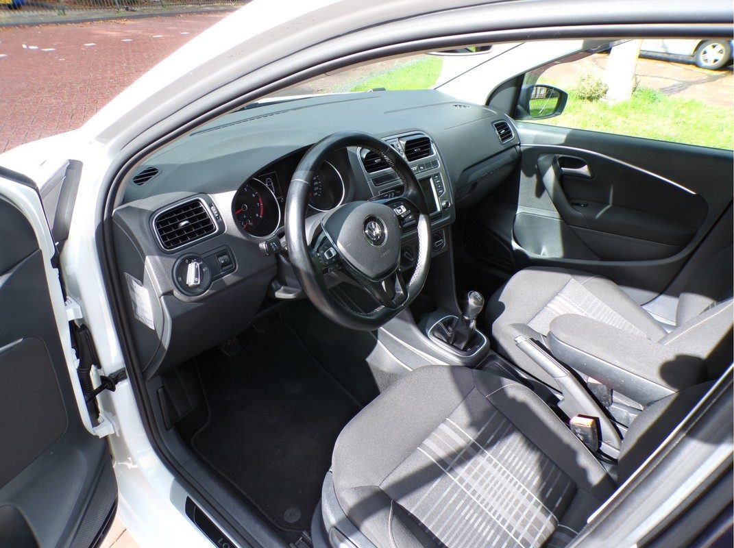 Volkswagen Polo / 3