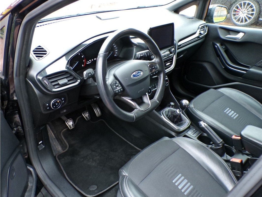 Ford Fiesta / 3