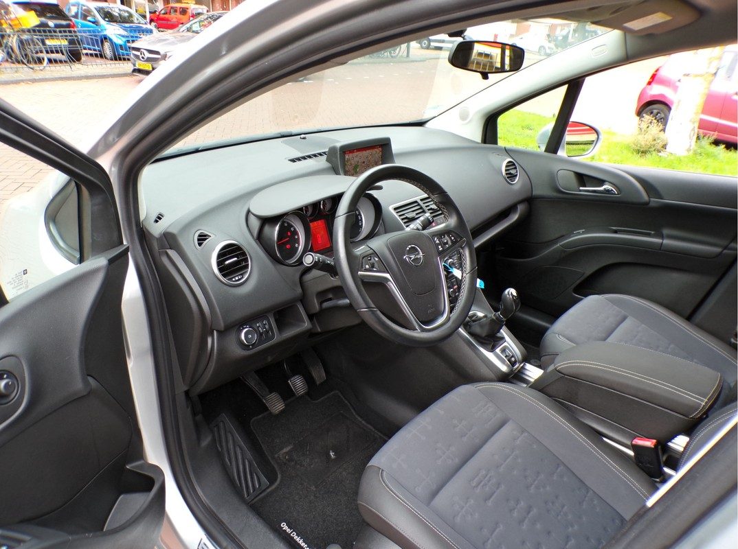 Opel Meriva / 3