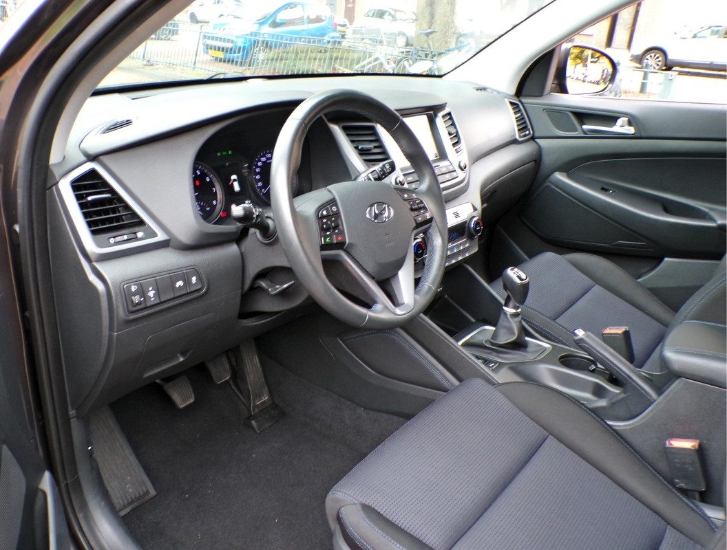 Hyundai Tucson / 3